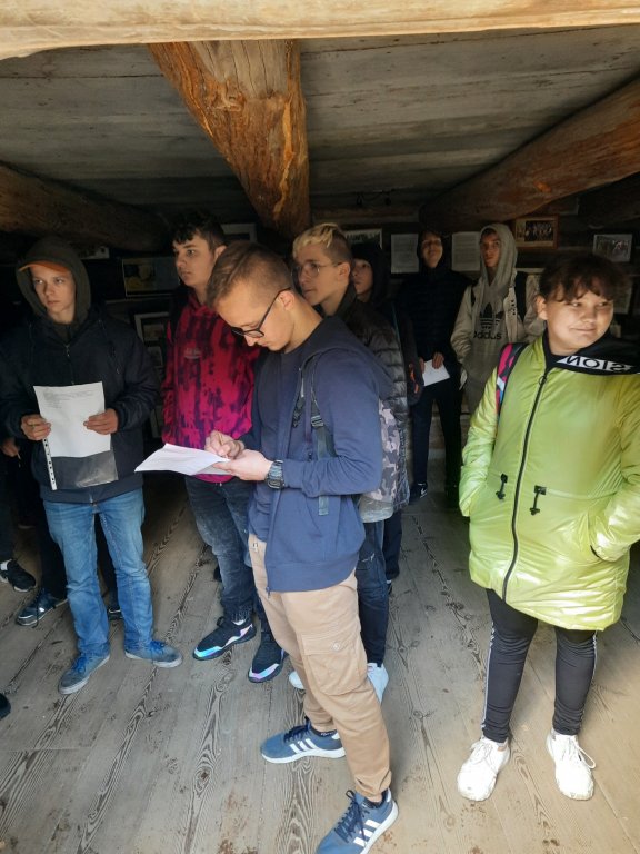 Wycieczka integracyjna z elementami patriotyzmu