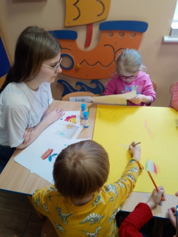 Wolontariusze z Klubu Wolontariatu " Iskierka Nadziei"