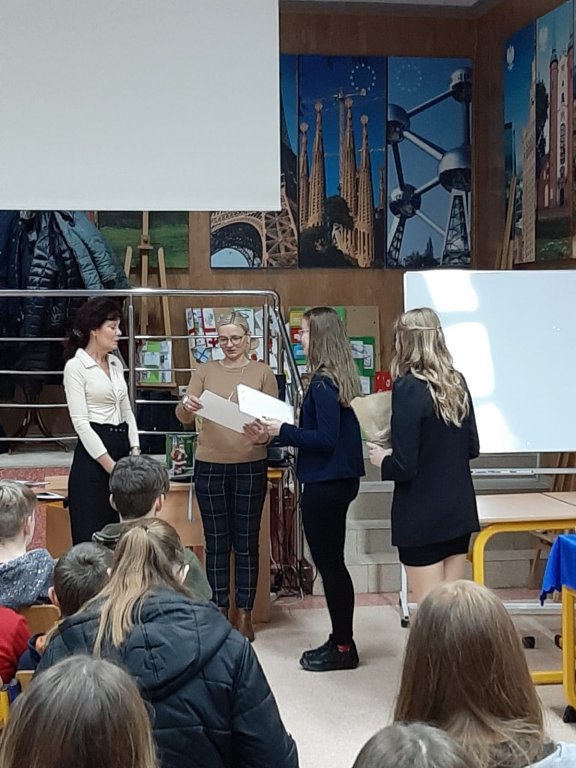 OBCHODY MIĘDZYNARODOWEGO DNIA WOLONTARIUSZA oraz  „Mikołajki”  dla wychowanków Zespołu Placówek Specjalnych w Kartuzach