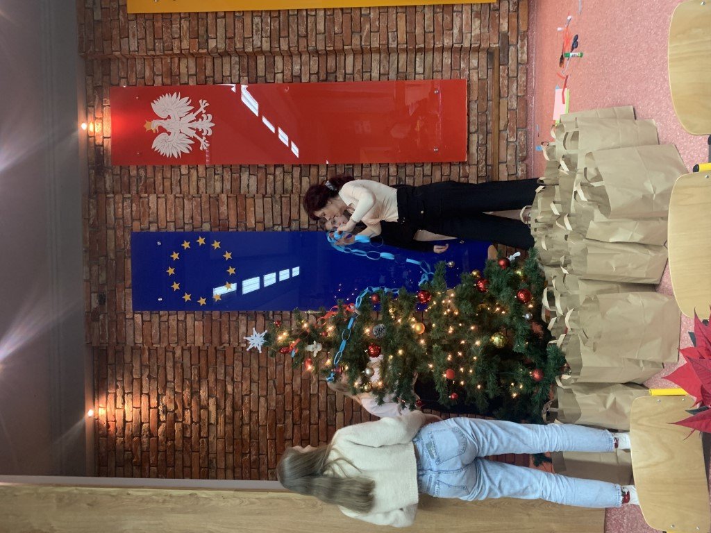 OBCHODY MIĘDZYNARODOWEGO DNIA WOLONTARIUSZA oraz  „Mikołajki”  dla wychowanków Zespołu Placówek Specjalnych w Kartuzach