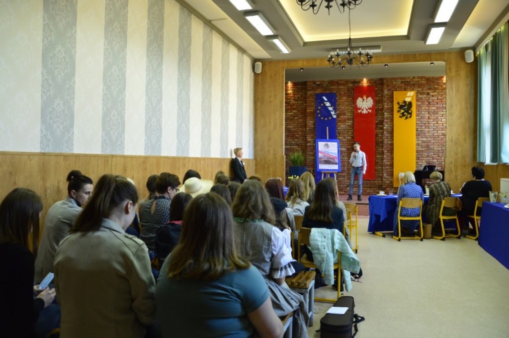 VIII Powiatowy Konkurs Recytatorski Prozy i Poezji Anglojęzycznej