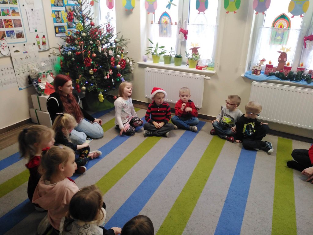 Wolontariusze z wizytą u przedszkolaków