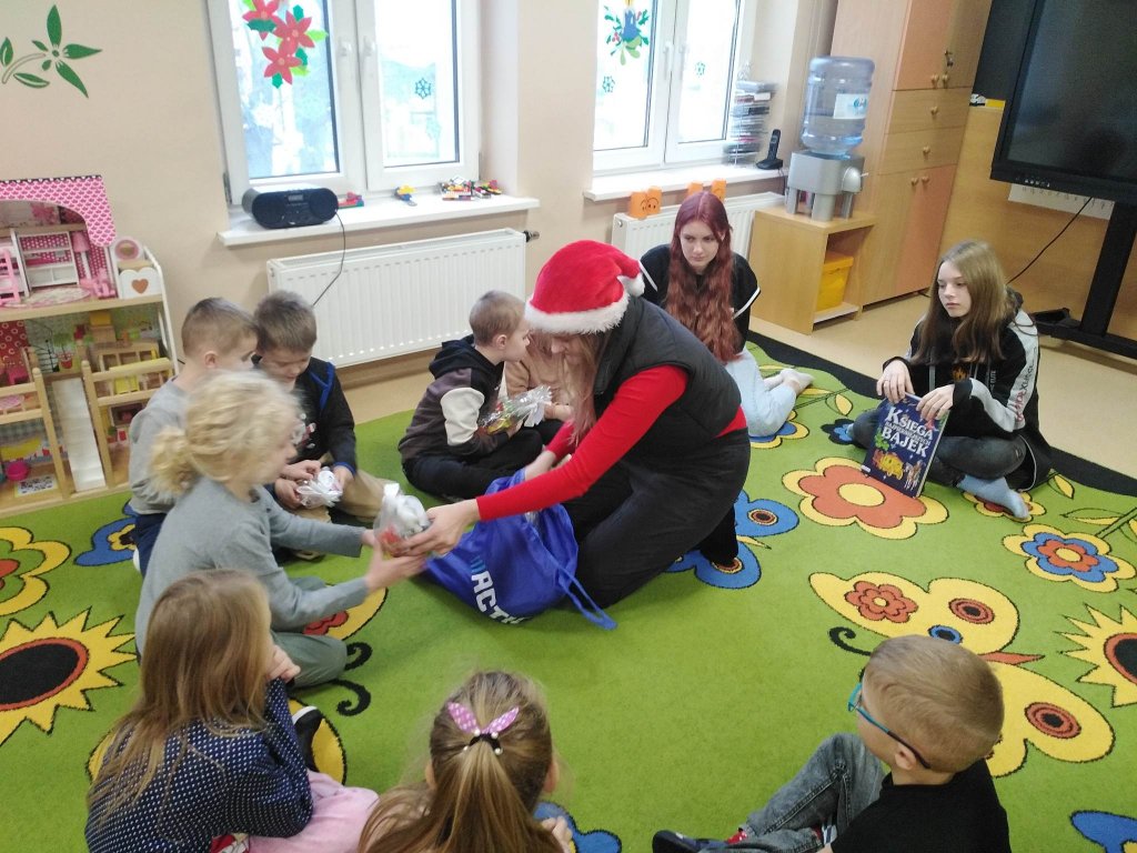 Wolontariusze z wizytą u przedszkolaków