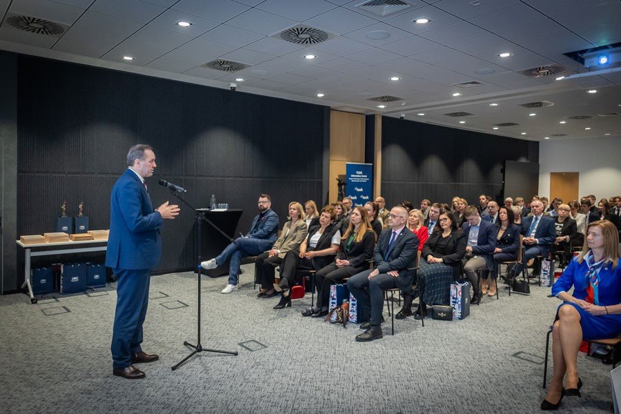 Gala Pomorskiego Rankingu Liceów i Techników PERSPEKTYWY 2024 na Politechnice Gdańskiej